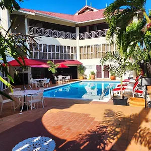 Altamont Court Otel Kingston